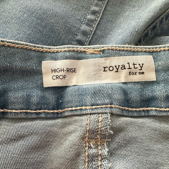 Capris - Picture 3 of 3